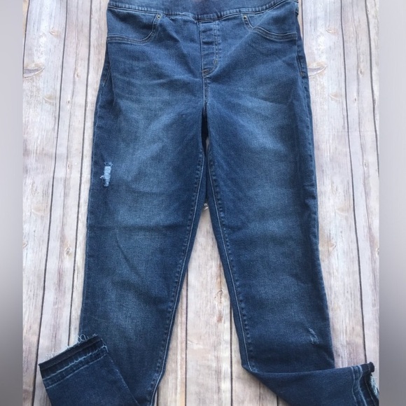 ❤️SPANX Jeans❤️ - Picture 3 of 7